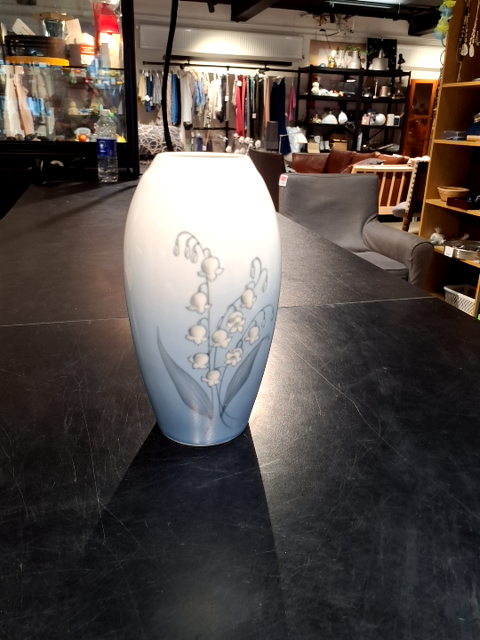 B&G vase liljekonval